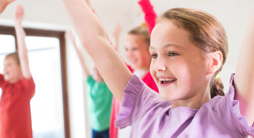Students observe their breath while relaxing and tensing their bodies, and then practice shaking and freezing their bodies.